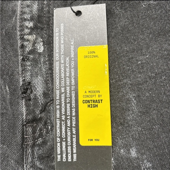 Levi's 90s Relaxed Fit Black Distressed Jean Shorts Vintage - 26 x 9” inseam - Picture 6 of 9